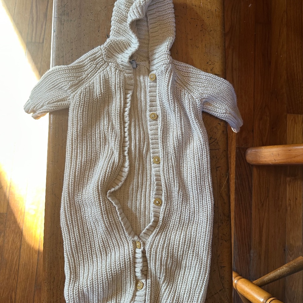 0-3 month knit baby